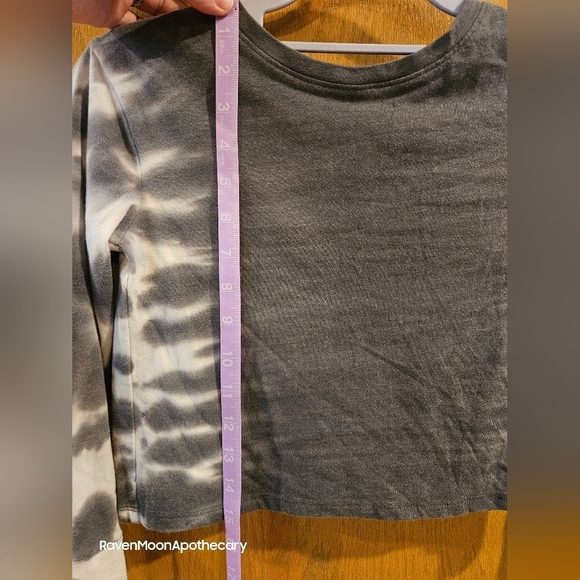 Girls top - Picture 2 of 6